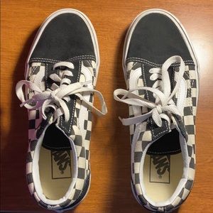 Women’s checkered vans